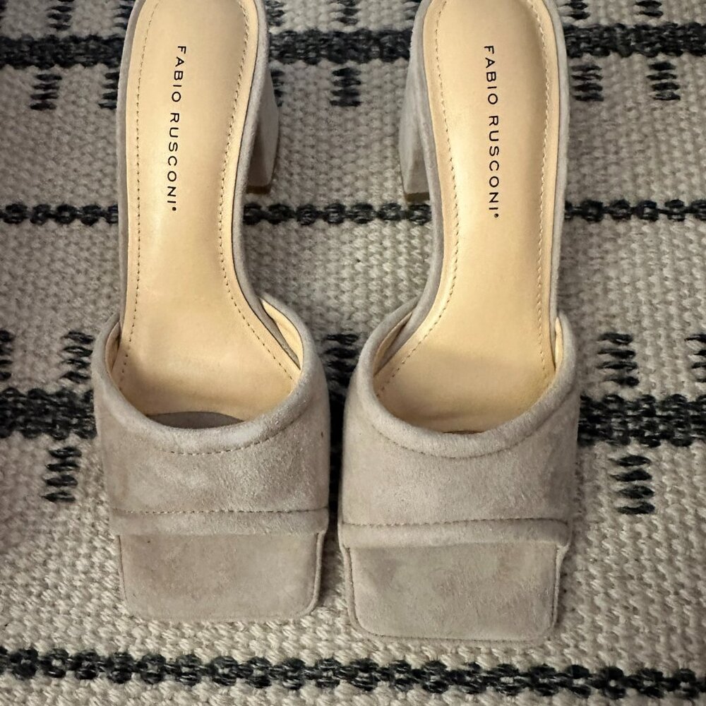 Fabio Rusconi Sz 37 NIB Stone Andrea Suede Sandals